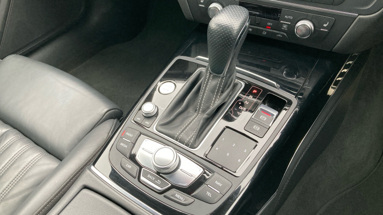 Audi A6 2.0 TDI Ultra Black Edition 5dr S Tronic Diesel Estate